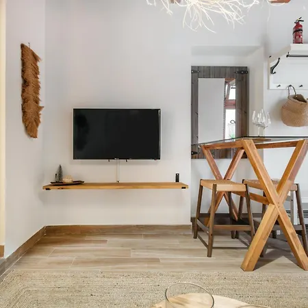 Touch My Heart Center By Namaste Elite Apartmán Màlaga